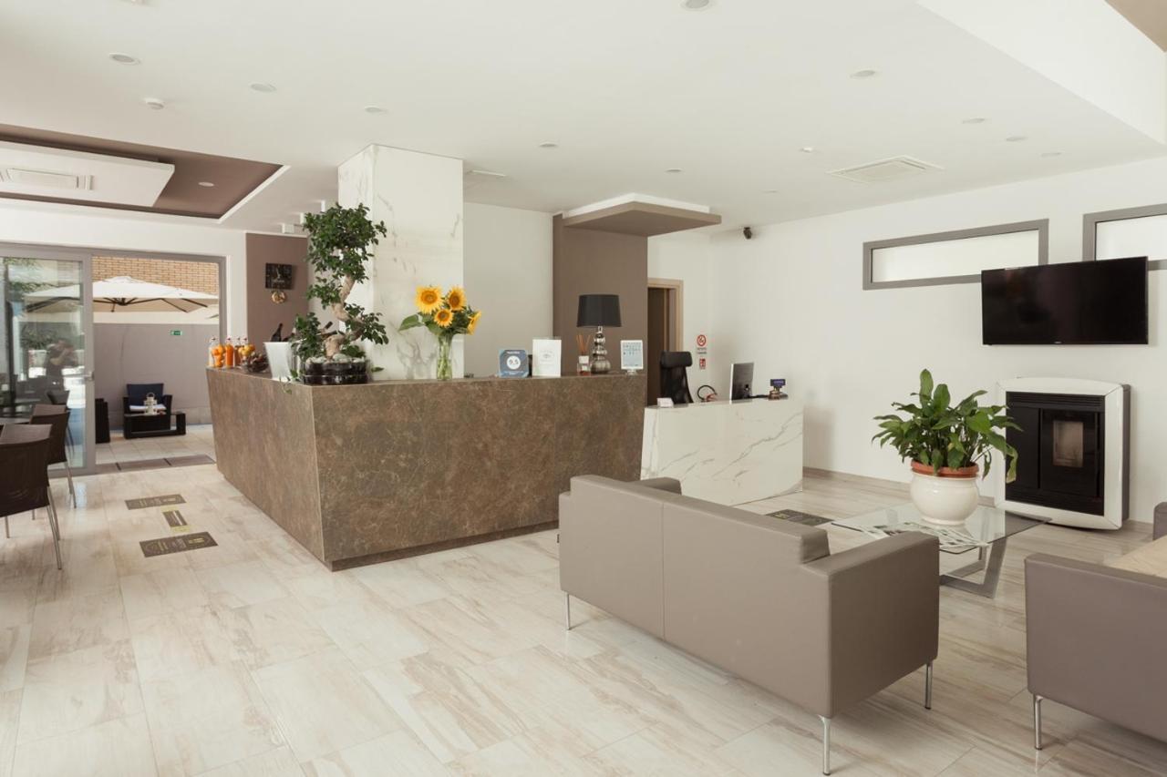 Hotel Gioia Rimini Dış mekan fotoğraf