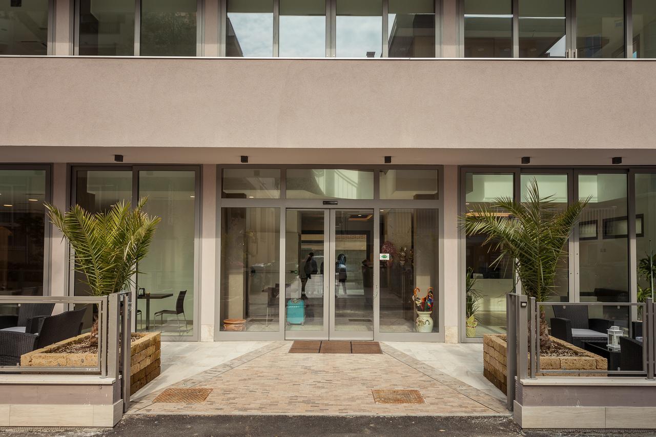 Hotel Gioia Rimini Dış mekan fotoğraf